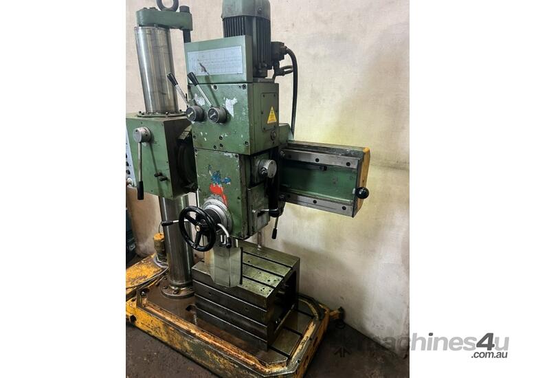 Gomel 2K522 Portable Radial Arm Drill