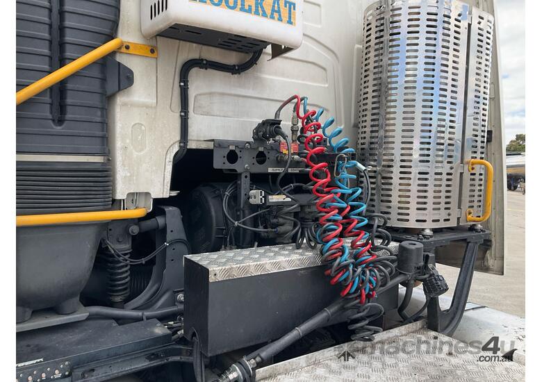 2017 Volvo FH16 Prime Mover