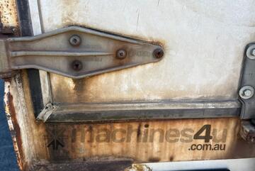 1998 Freighter ST3 44ft Tri Axle Curtainside B Trailer