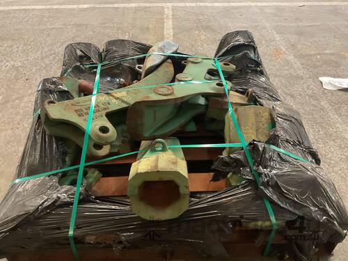 *UNRESERVED* Pallet of Earthmoving GET's Including Bucket Teeth & Vertical Wear Plates