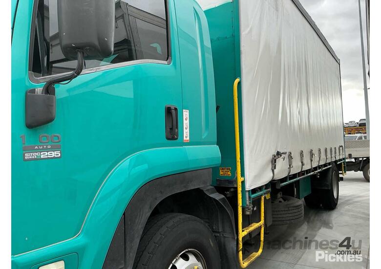 2012 Isuzu FH Curtain Sider