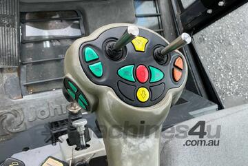 2017 Johnston 2000 Street Sweeper