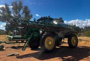 2018 John Deere R4060 Sprayers