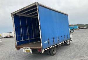 Hino 2006   DUTRO Curtainsider