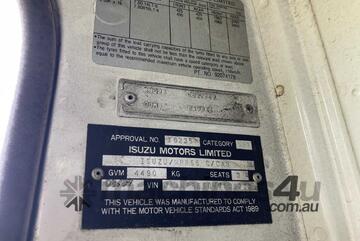 Isuzu 1997   NPR200 Pantech