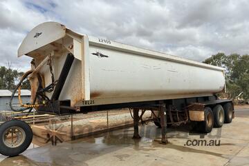 2010 Howard Porter HP-TRI470 Tri Axle Side Tipper Lead Trailer