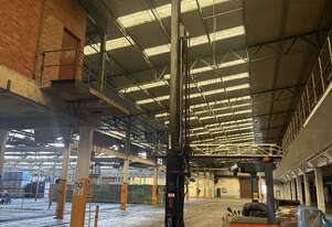 Toyota Reach Forklift 6FBRE16 + Kooi ReachForks (6m Lift) NEW Battery