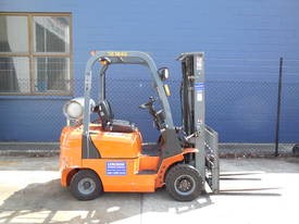 1800KG container entry forklift for hire - picture0' - Click to enlarge
