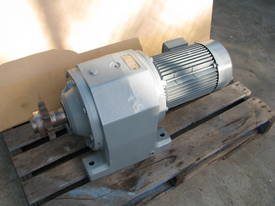 Sew Eurodrive 3 Phase Gear Motor - picture0' - Click to enlarge