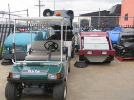 LARGE QUANTITY OF CLEANING EQUIPMENT - picture2' - Click to enlarge