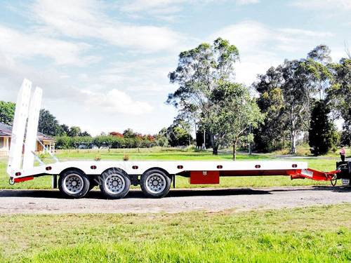 JP TRAILERS BEAVERTAIL TRIAXLE FOR SALE