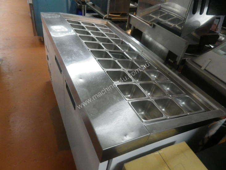 caption Williams refrigerated preparation counter