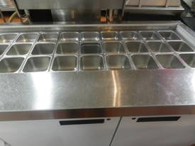 Williams refrigerated preparation counter - picture2' - Click to enlarge