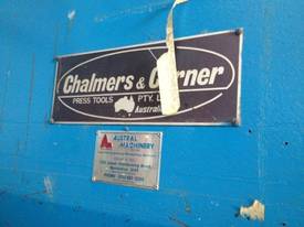 U10326 - Chalmers & Corner - Mechanical Pressbrake - picture0' - Click to enlarge