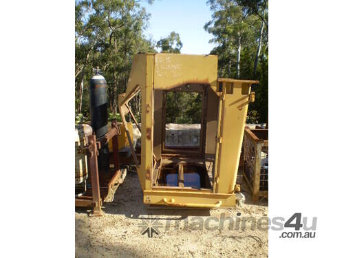 caption ROPS for 953 Cat Caterpillar