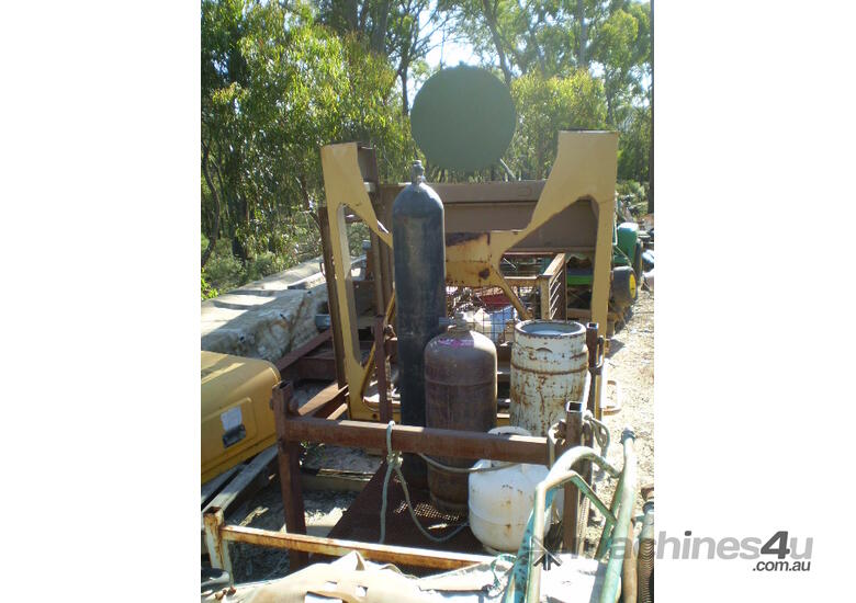 caption ROPS for 953 Cat Caterpillar