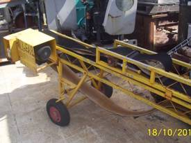 FIREWOOD OR BRICK CONVEYOR - picture0' - Click to enlarge