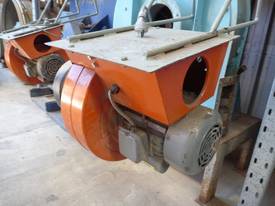  INDUSTRIAL HIGH PRESSURE  BLOWER / 240VOLT - picture0' - Click to enlarge