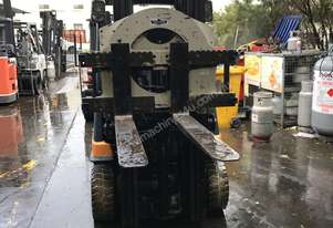 ACTIVE FORKLIFTS - Toyota 7FB25 Electric Forklift with Rotator