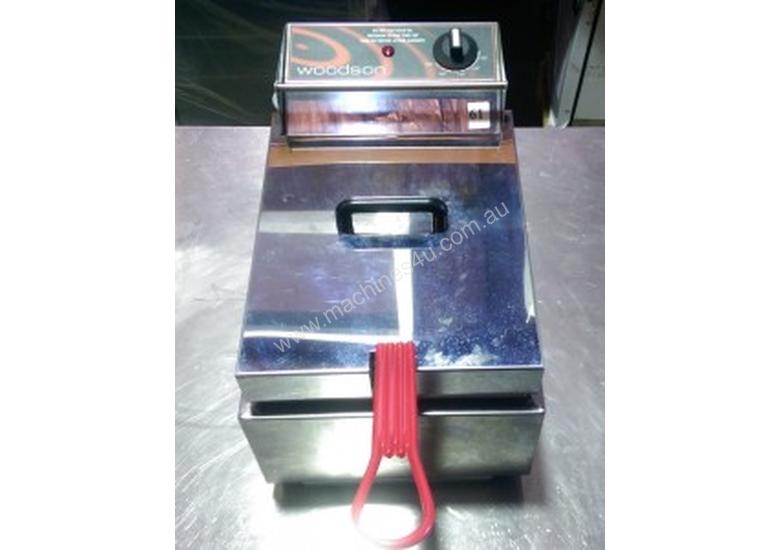caption WOODSON Deep Fryer WFRS50 (Ex-display)