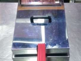 WOODSON Deep Fryer WFRS50 (Ex-display) - picture0' - Click to enlarge