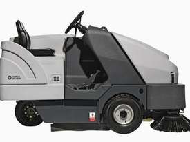 Nilfisk Ride On Battery Sweeper SR1601  - picture2' - Click to enlarge