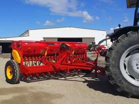 FARMTECH BM 14 SSB SINGLE DISC SEED DRILL + SMALL SEED BOX (2.75M) - picture1' - Click to enlarge