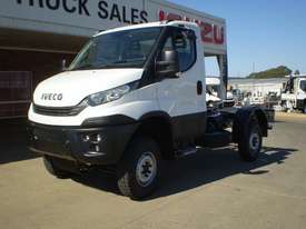 Iveco Daily 55 S17 Cab chassis Truck - picture1' - Click to enlarge