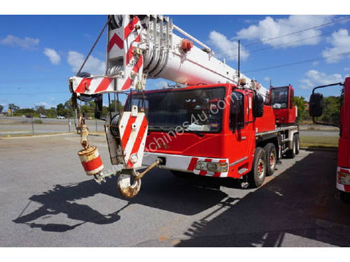 2011 ZOOMLION QY50 MOBILE HYDRAULIC TRUCK CRANE