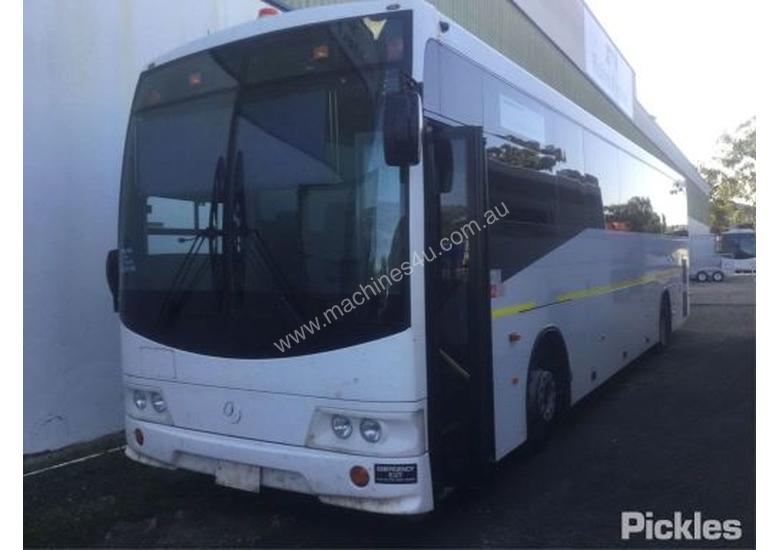 caption 2013 Mercedes-Benz 500R 1830