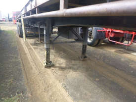 Krueger Semi Flat top Trailer - picture0' - Click to enlarge