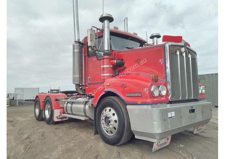 caption Kenworth T404
