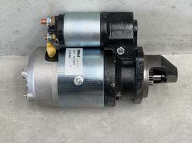 VM Motori 24V Starter Motor 35532056F 35532040F for D703 754 756 Diesel Engine  - picture0' - Click to enlarge