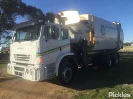 2013 Iveco Acco 2350G - picture2' - Click to enlarge