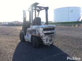 2012 Nissan YG1F2A35U - picture2' - Click to enlarge