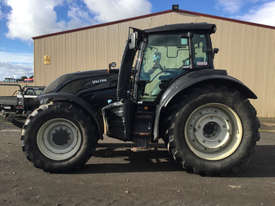 Valtra  T194V FWA/4WD Tractor - picture1' - Click to enlarge
