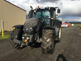 Valtra  T194V FWA/4WD Tractor - picture2' - Click to enlarge