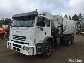 2009 Iveco Acco 2350 - picture2' - Click to enlarge
