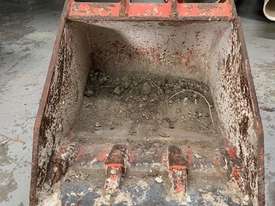 Mud Buckets and Ripper to suit Kubota KX018-4 or similar - picture2' - Click to enlarge