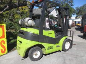 Clark 2.5 ton Container Mast Used Forklift #1488 - picture2' - Click to enlarge
