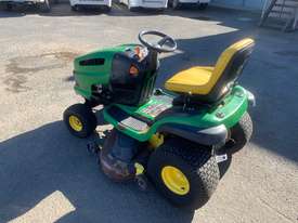 John Deere LA145 Lawn Tractor - picture0' - Click to enlarge