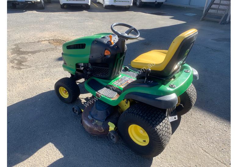 Used 2009 John Deere LA145 Lawn Tractor in , Listed on Machines4u