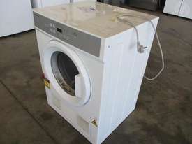 Fisher&paykel 5KG Dryer - picture0' - Click to enlarge
