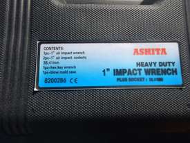 Ashita 820002B6 Air Impact Wrench Set c/w Socket - picture0' - Click to enlarge