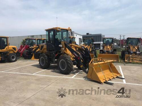 SUMMIT 828 120HP 6.5T Wheel Loader With 4 in 1 Bucket, Fork & Spare Wheel