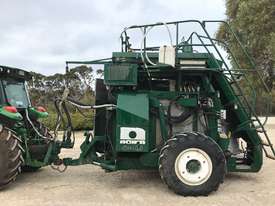 Used Nairn 680LS Harvester - picture2' - Click to enlarge