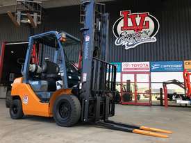 2.5 Tonne Toyota 8 Series Forklift with 2 stage free lift!  - picture0' - Click to enlarge