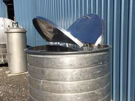 1,100ltr Single Skin Stainless Steel Tank - picture1' - Click to enlarge