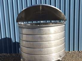 1,100ltr Single Skin Stainless Steel Tank - picture2' - Click to enlarge