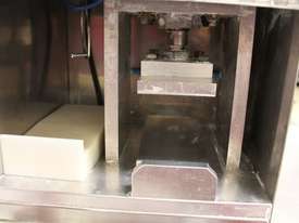 Tube Pressure Tester - picture0' - Click to enlarge